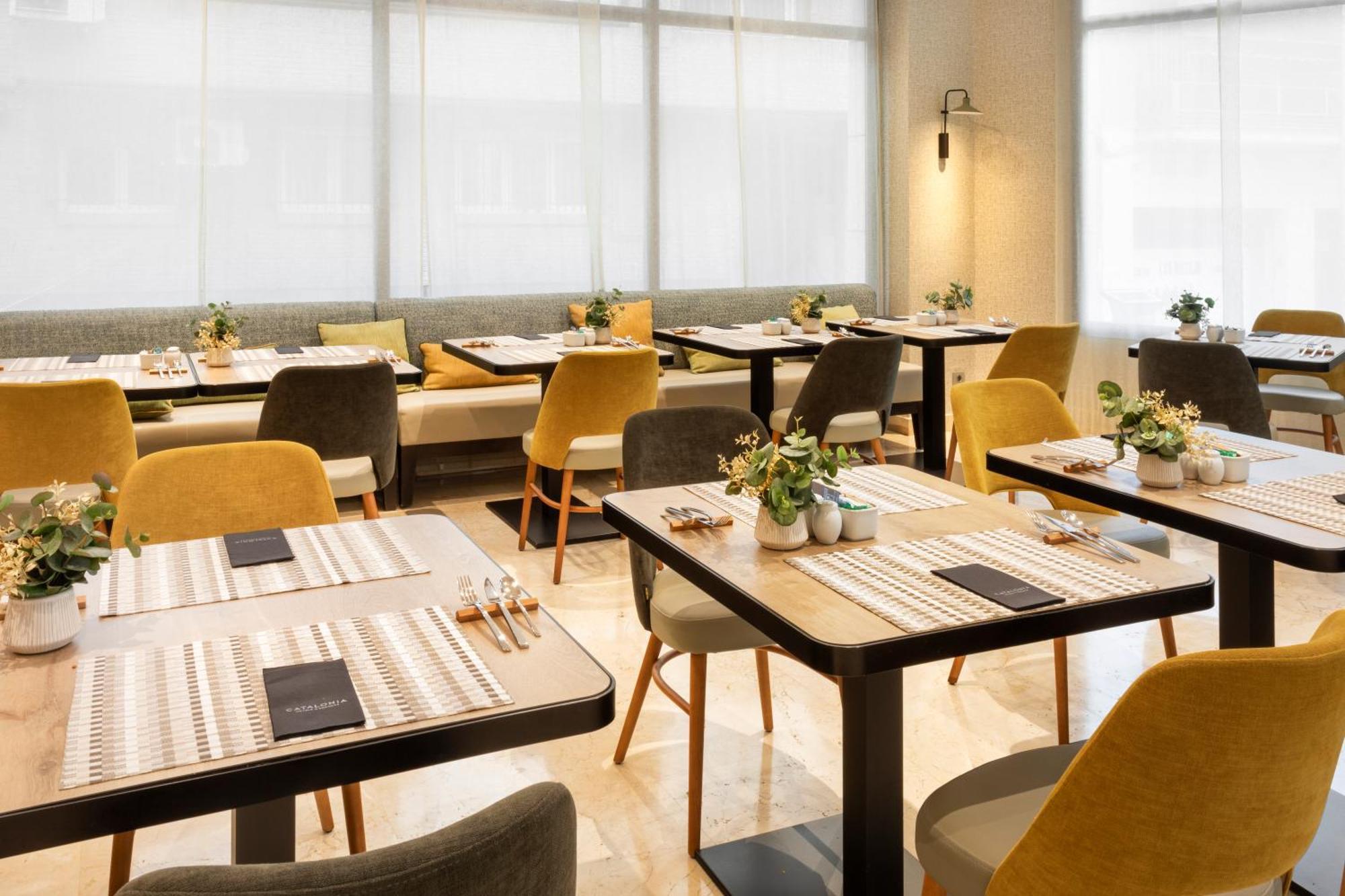 Catalonia El Retiro Hotel Madrid Ngoại thất bức ảnh