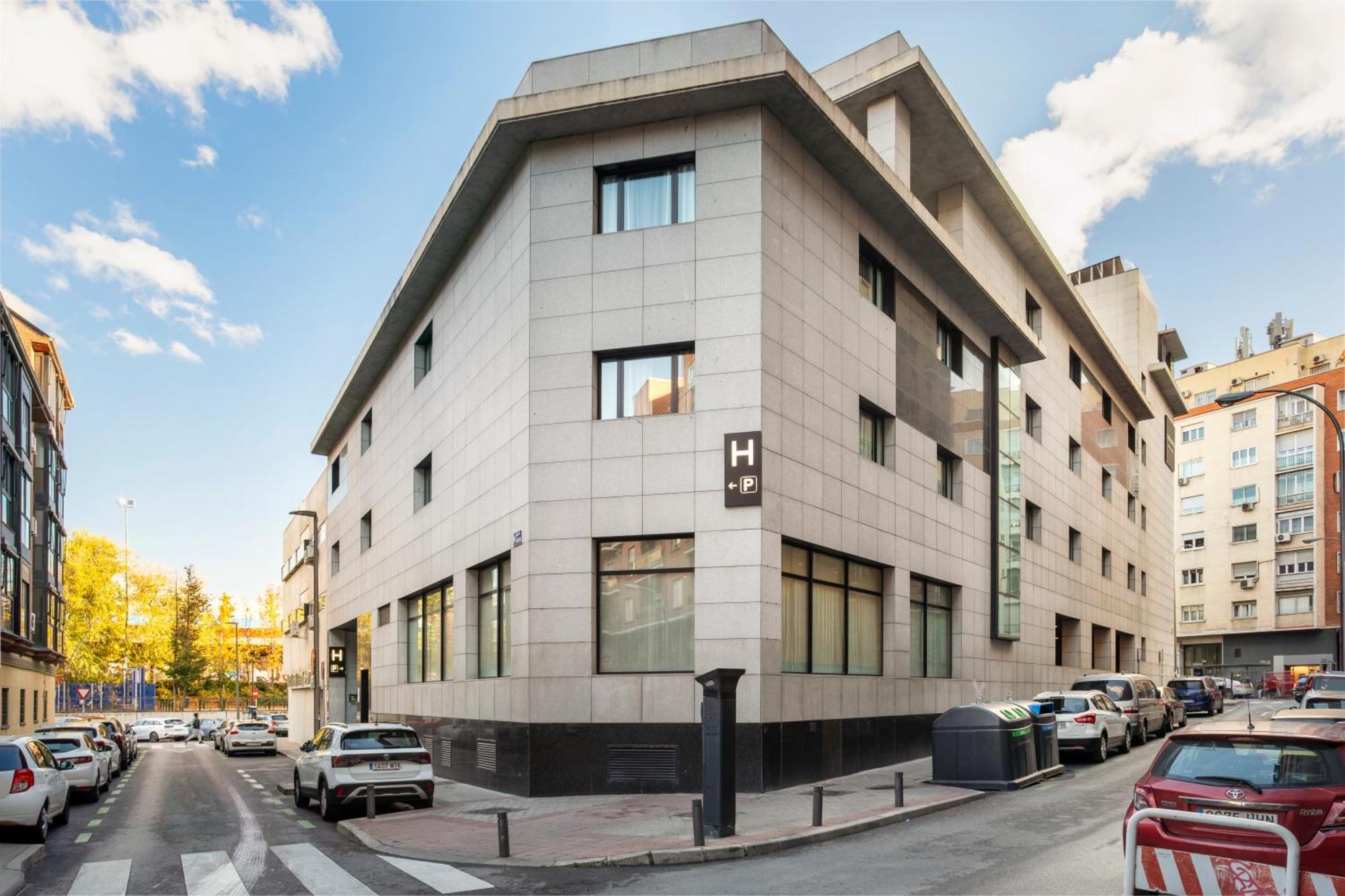 Catalonia El Retiro Hotel Madrid Ngoại thất bức ảnh