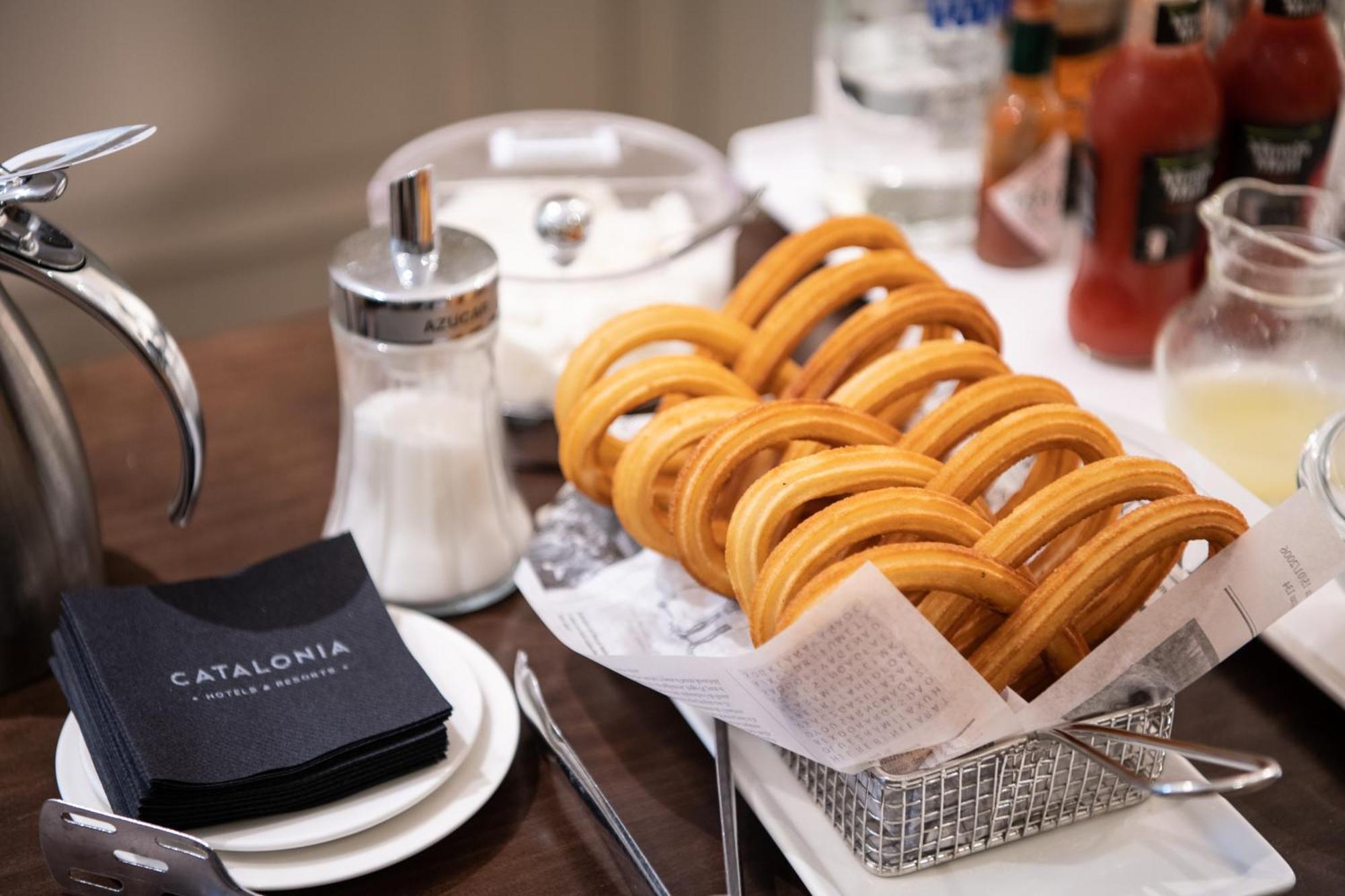 Catalonia El Retiro Hotel Madrid Ngoại thất bức ảnh